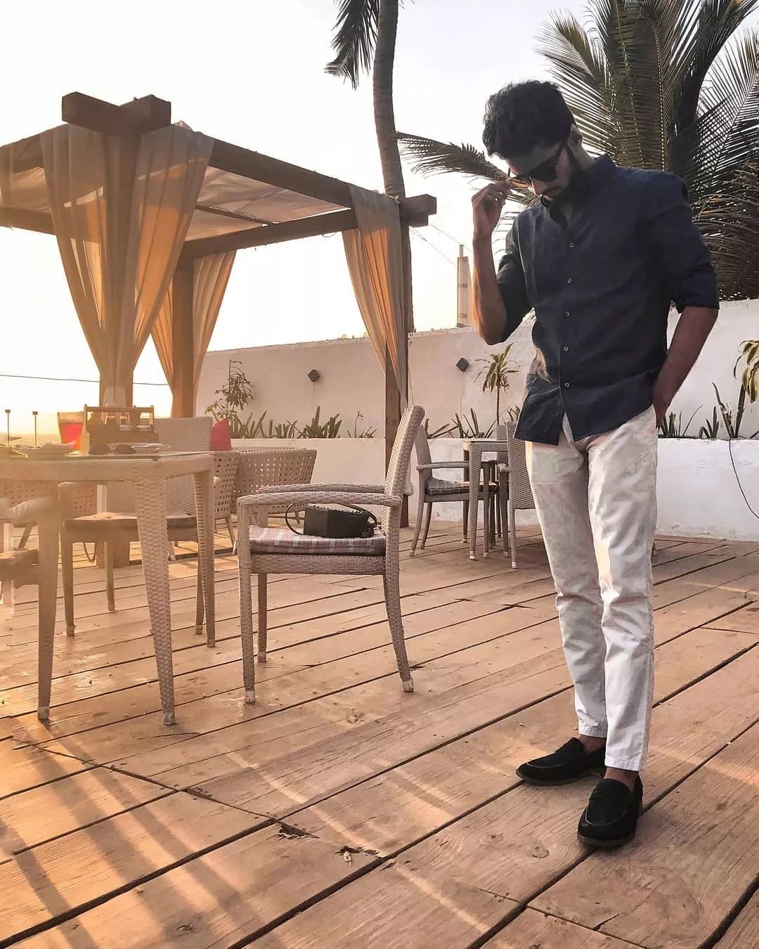 夏季白色衬衫应该哪种面料比较好,还在纠结穿什么呢