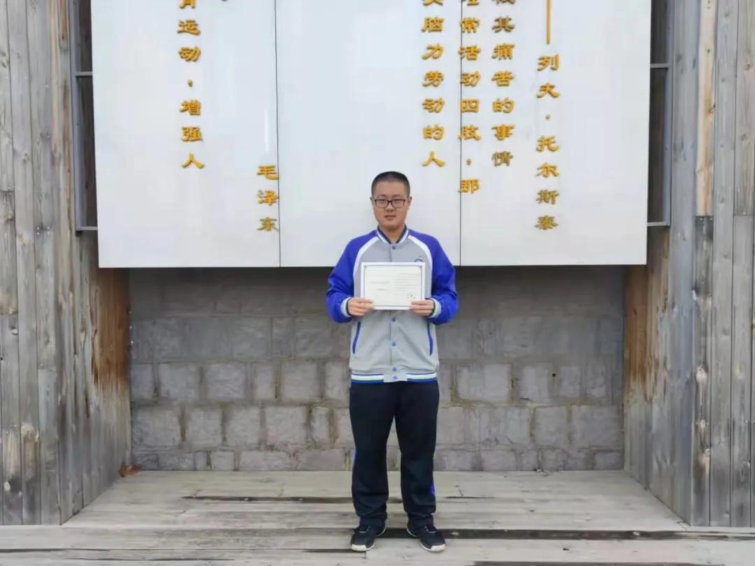 无奋斗不青春的作品,无奋斗不青春一千字论文