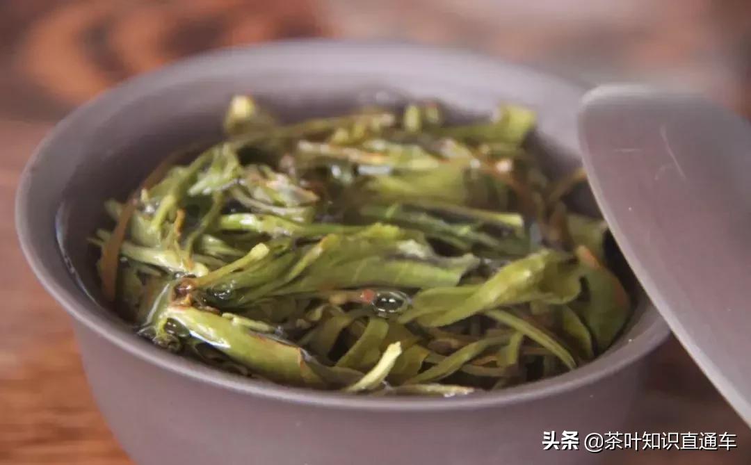 有茶梗的岩茶是劣质茶吗,茶梗很多的茶叫什么茶