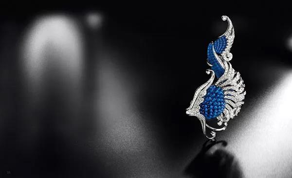 对付女人,没有一件珠宝解决不了的!