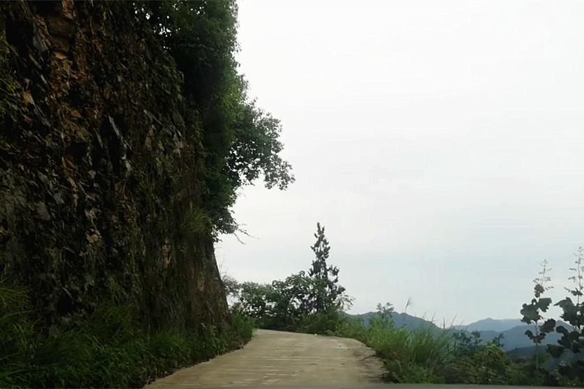 皖南川藏线惊险段视频,皖南川藏线惊险路段