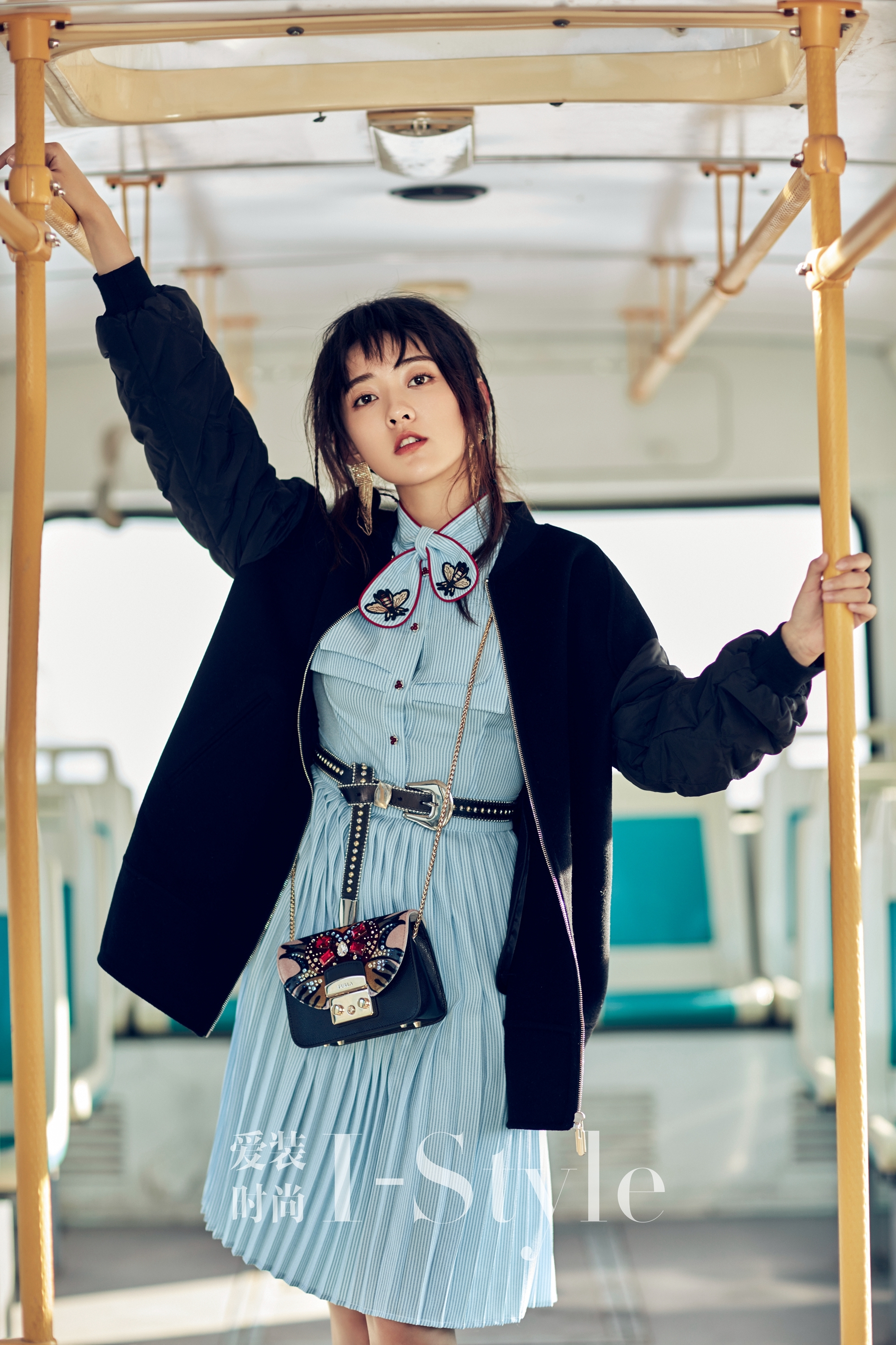 双世宠妃梁洁跳love,双世宠妃梁洁笑起来很甜美