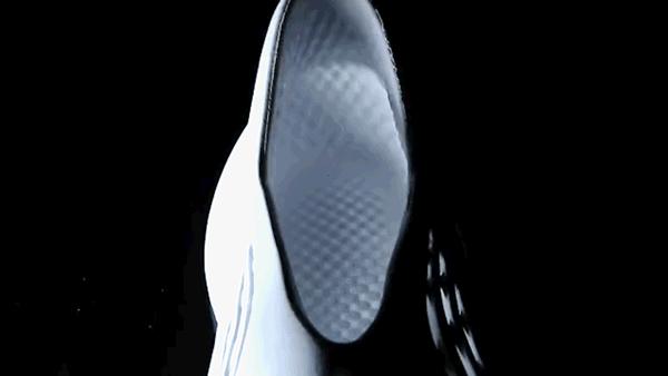 adidasyeezy洞洞鞋问题,adidas鞋子yeezy系列