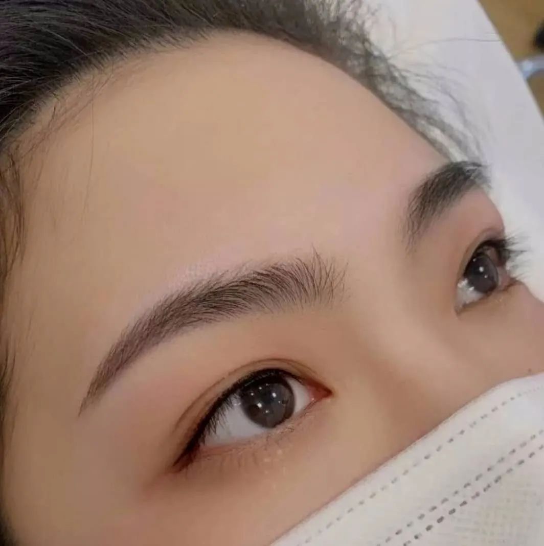 景甜改眉毛的视频,景甜的柳叶眉适合什么脸型