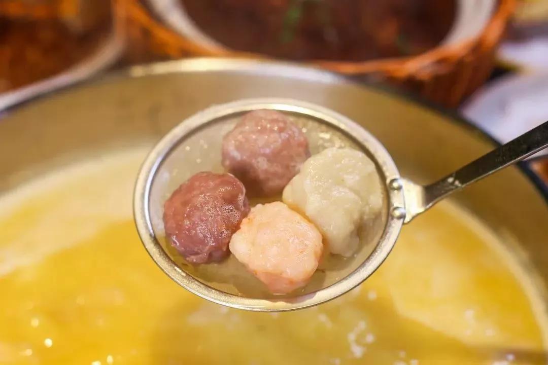 4.9折！火爆澳门22年的“星记猪骨”登陆杭州，排再长的队也要去拔草