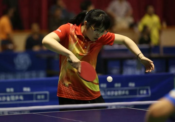 没有乒乓球台怎么训练乒乓球,没有乒乓球台怎样练乒乓球技术