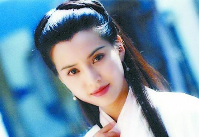 金庸笔下为什么让小龙女*身失**?原来有两个原因,匹配和还债