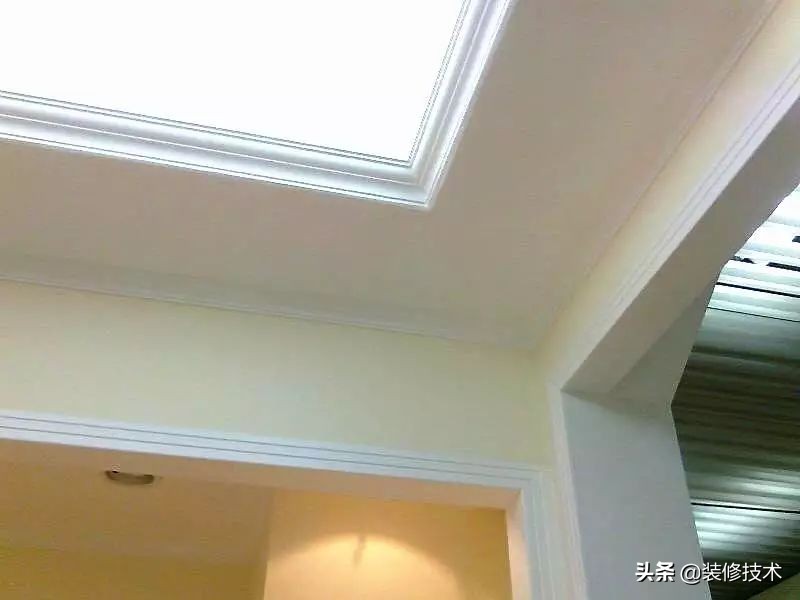 装修石膏板怎么刮大白,石膏板吊顶刮大白刷乳胶漆程序