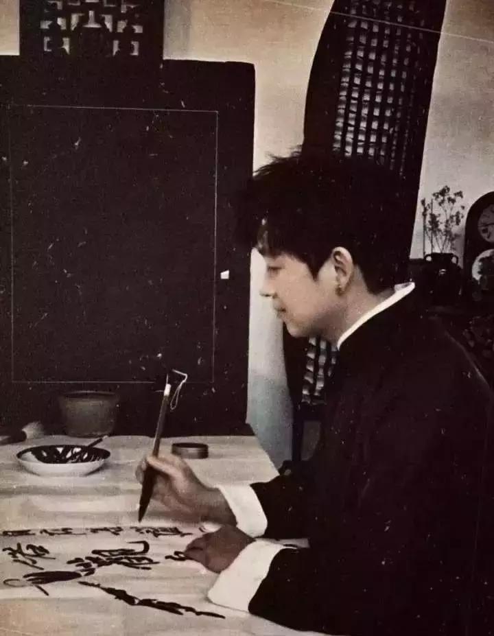 潘粤明近几年作品,潘粤明年轻时的戏