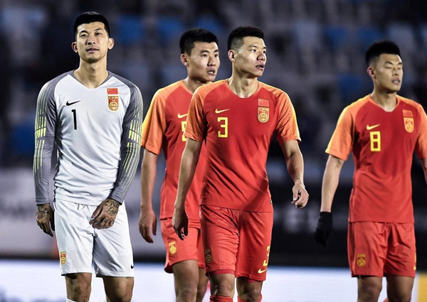 中国战平香港足球队,中国队战胜巴西国足