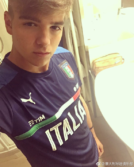 marco意大利足球运动员,意大利最帅的足球运动员