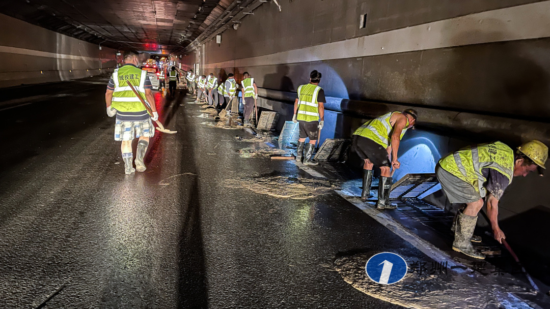 郑州中建一局应急抢险救援队,郑州一建视频