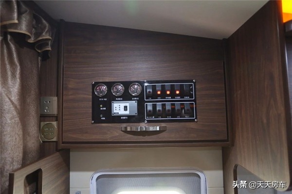 2018拓锐斯特房车经典款,拓锐斯特2022款房车c型菁英版