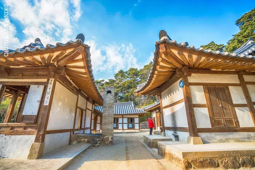 想在韩国发现美翻了的小众去处?这份详细旅行清单绝对不可错过