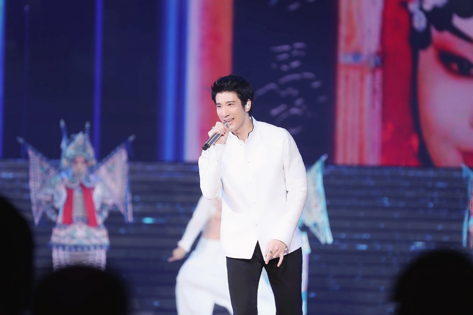 王力宏和平薪火,王力宏奥运开幕式