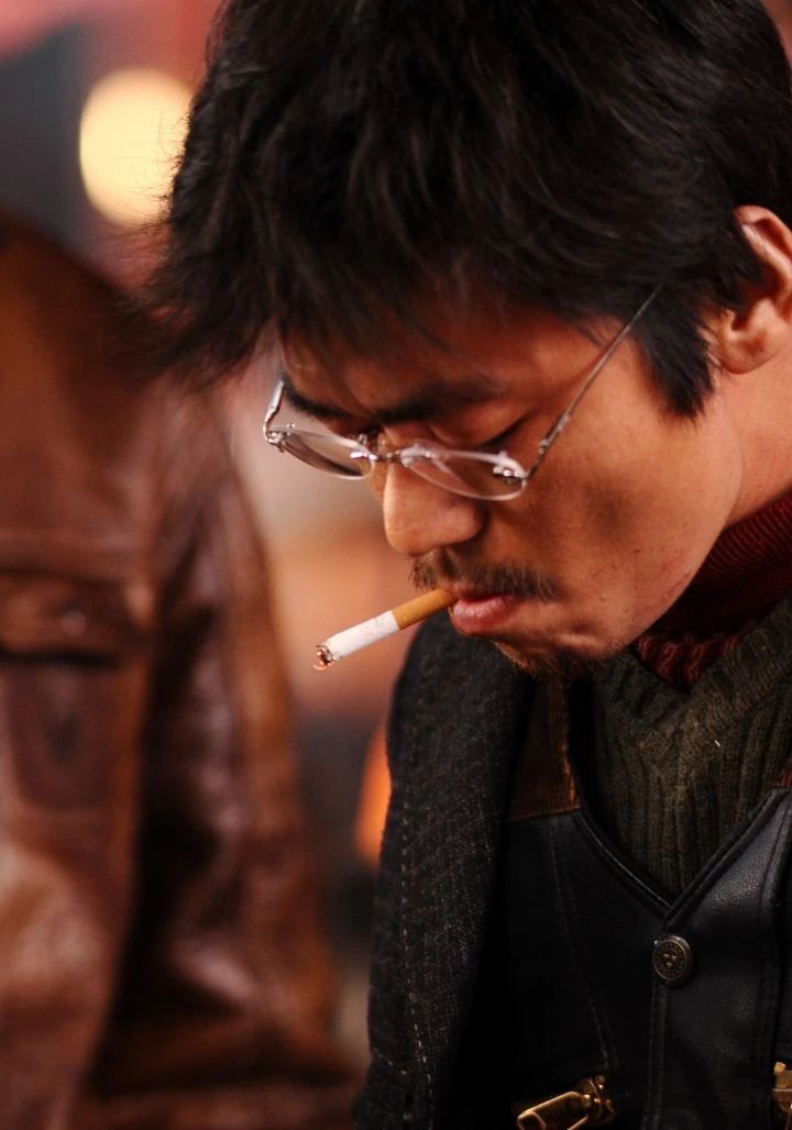 王宝强憋笑原版,王宝强看周星驰