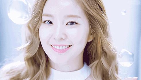 面部安瓶精华,面部保湿焕肤安瓶