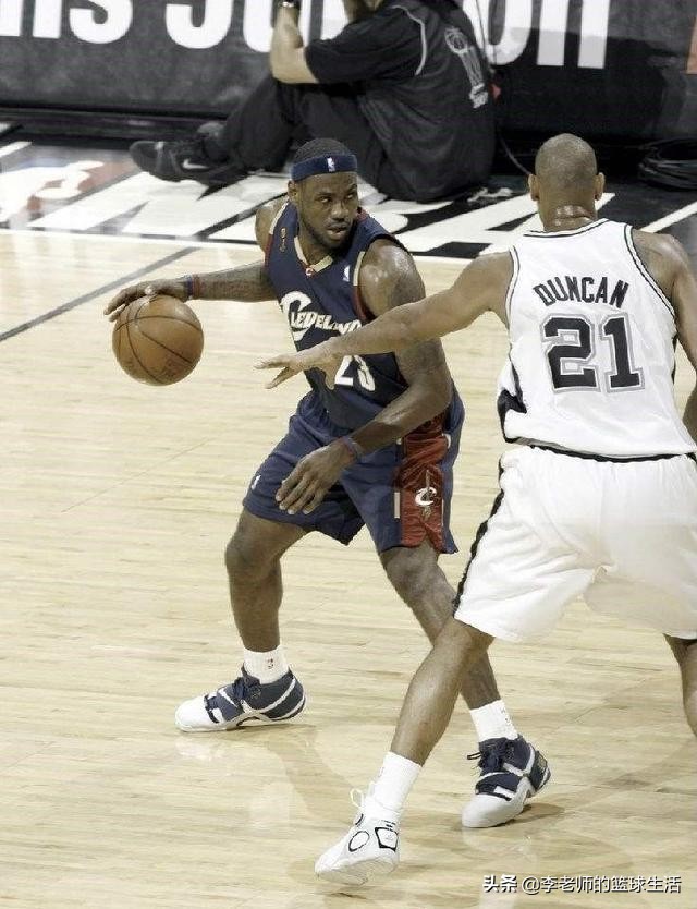 nike詹姆斯最好的篮球鞋,nike发布詹姆斯新战靴