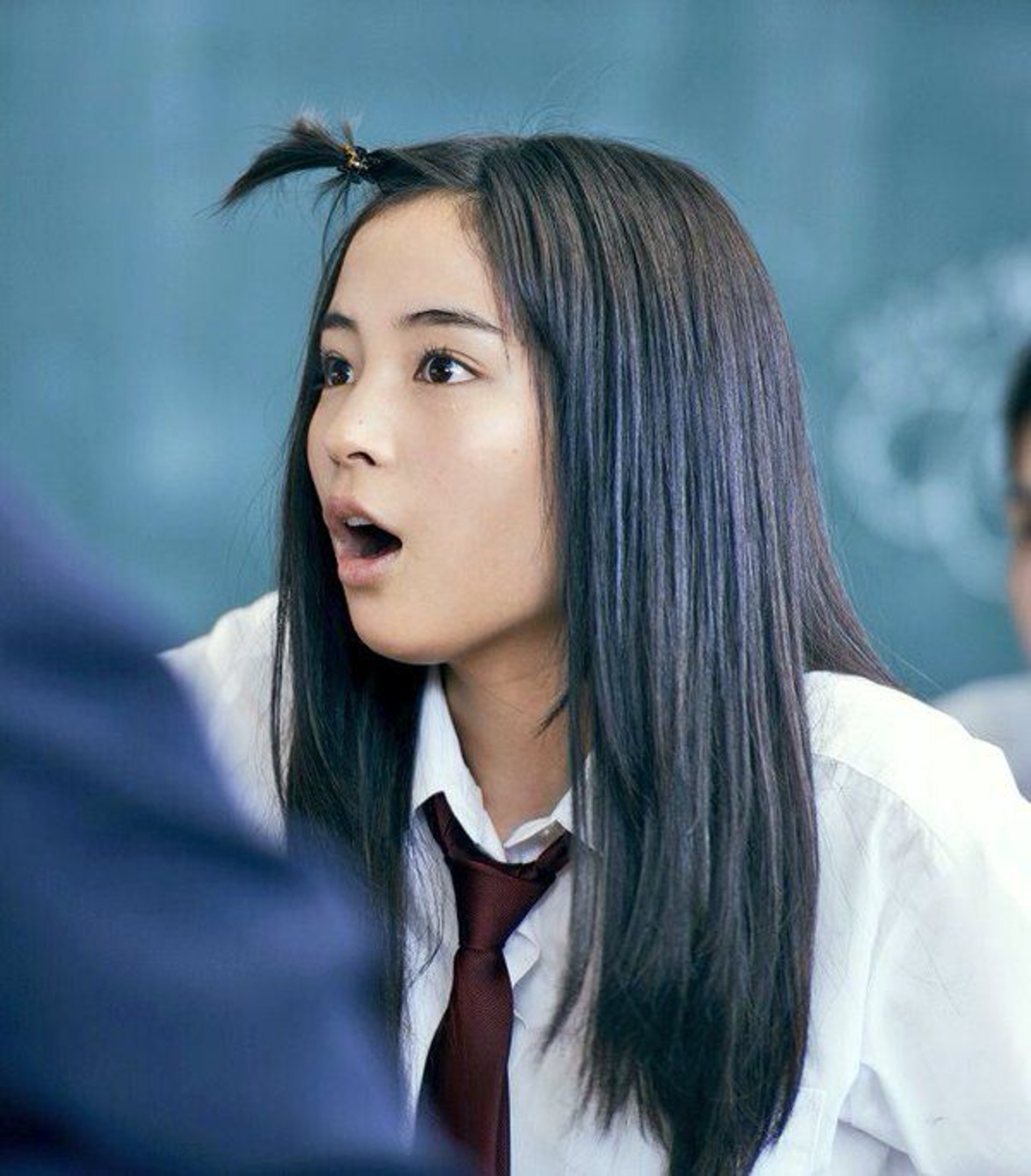 穿校服好看的日本女星 (日本最适合穿校服的女星走路霸气)