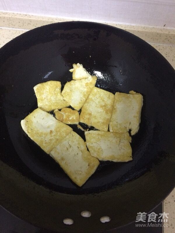 豆腐的家常做法鸡蛋煎豆腐,煎豆腐粘锅视频教程
