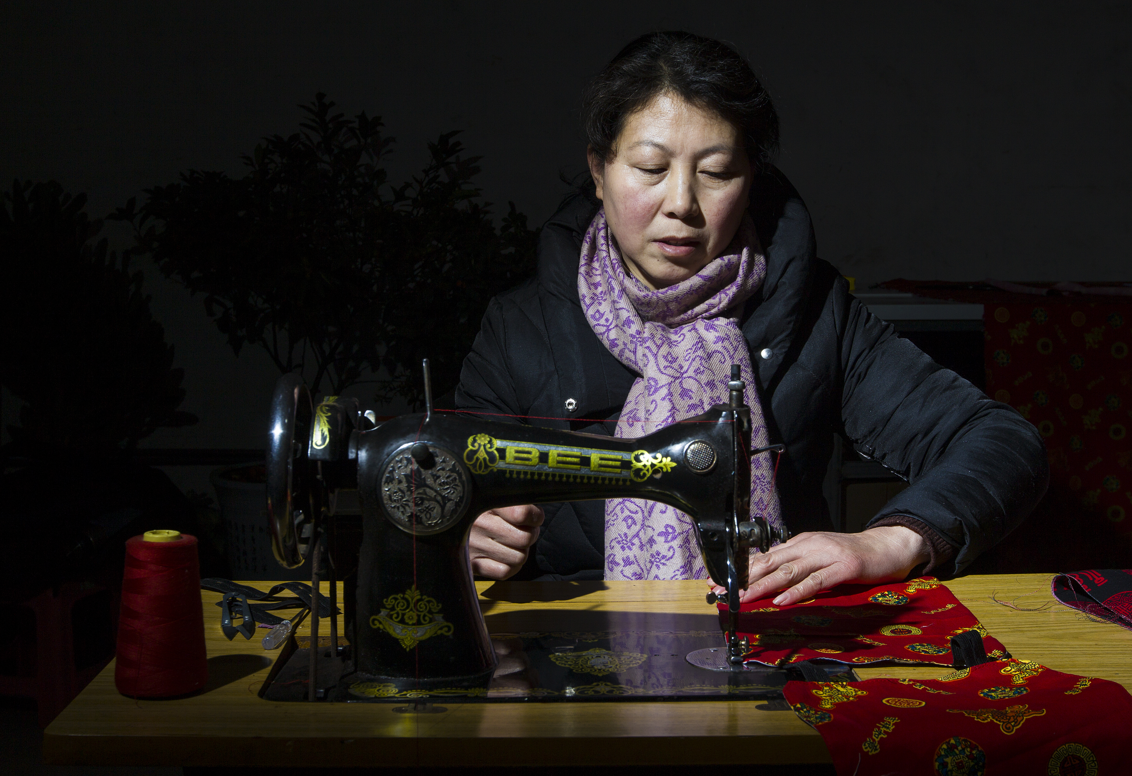 三门峡女孩世界冠军,世界冠军母亲带全村留守女儿就业