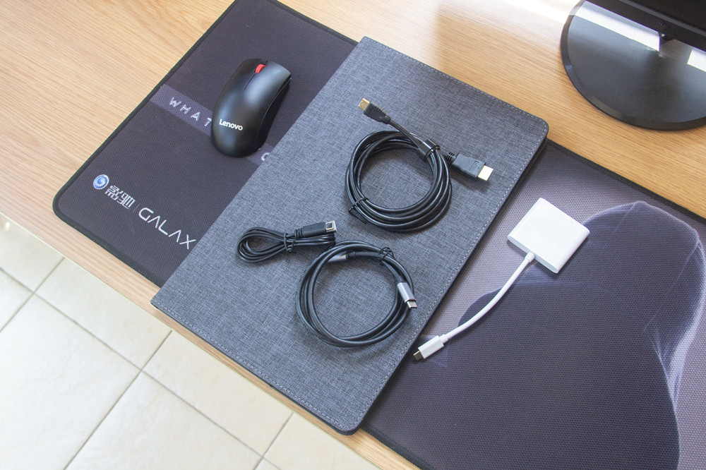 能给手机做成电脑的显示器,给手机配个显示器