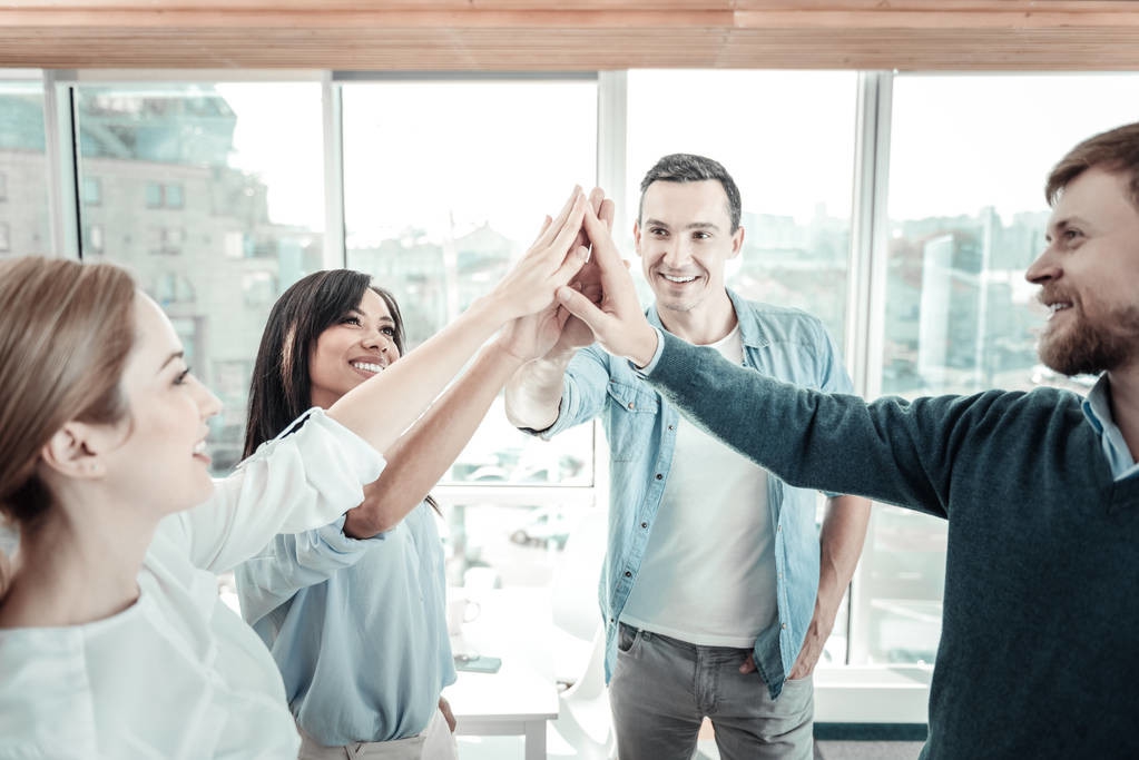 中餐礼仪和西餐礼仪,金点子英语怎么说