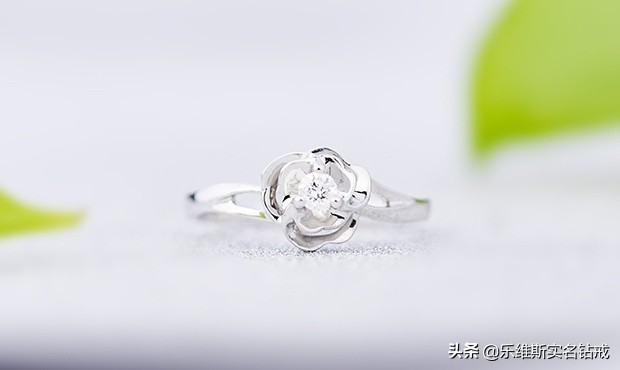 钻戒镶嵌款式怎么选,钻戒有几种镶嵌方式