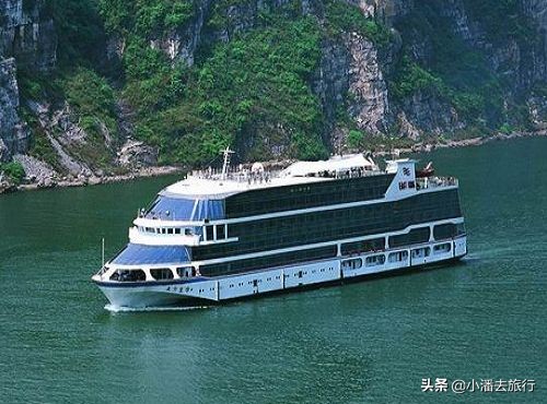 三峡游轮长江三峡,长江三峡1号游轮过三峡