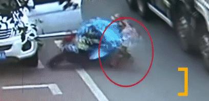 咸阳市骑电动车戴头盔整治,咸阳骑电瓶车戴工地安全帽