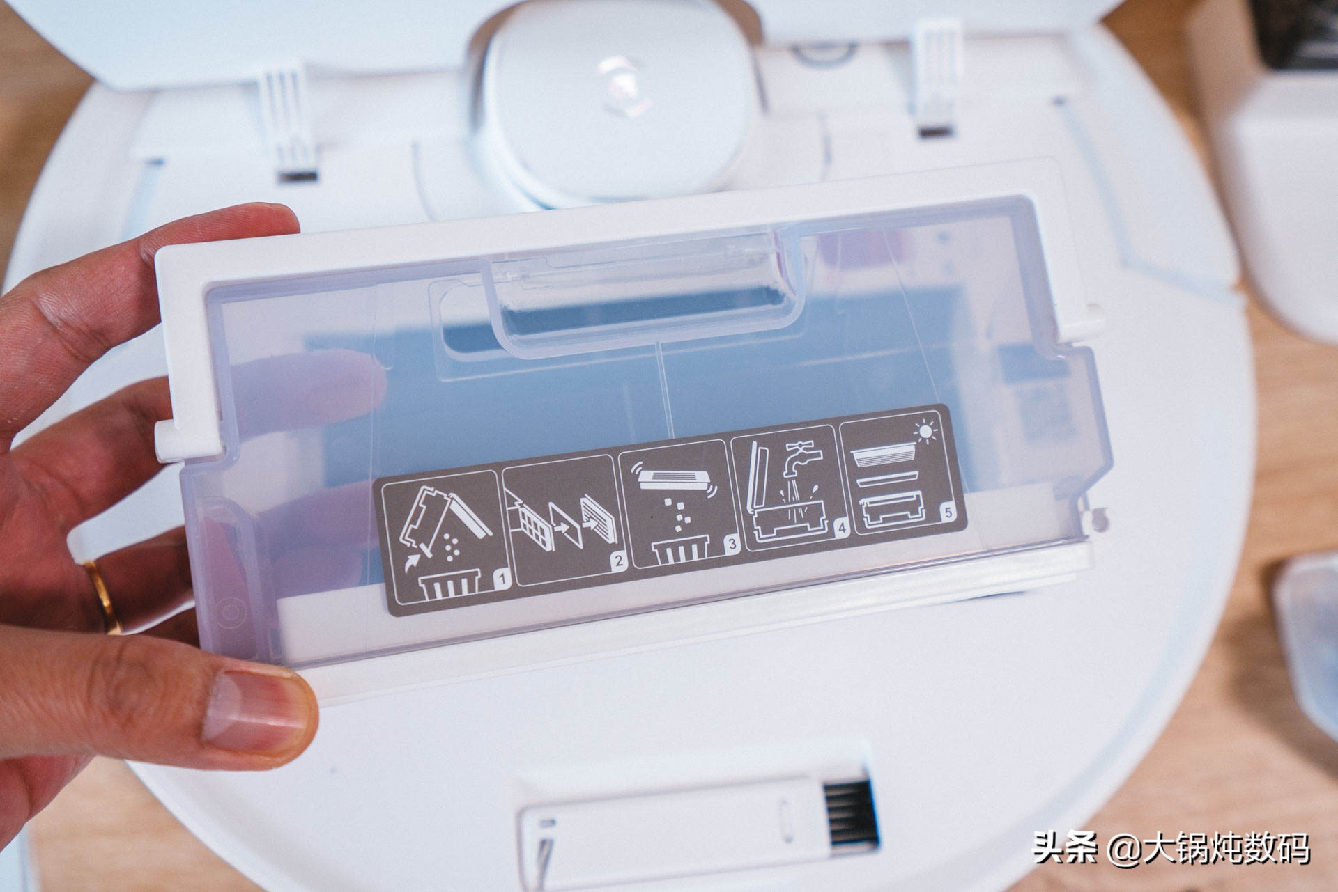 有了它我再也没有动手扫过地了，而且每天都是香香的