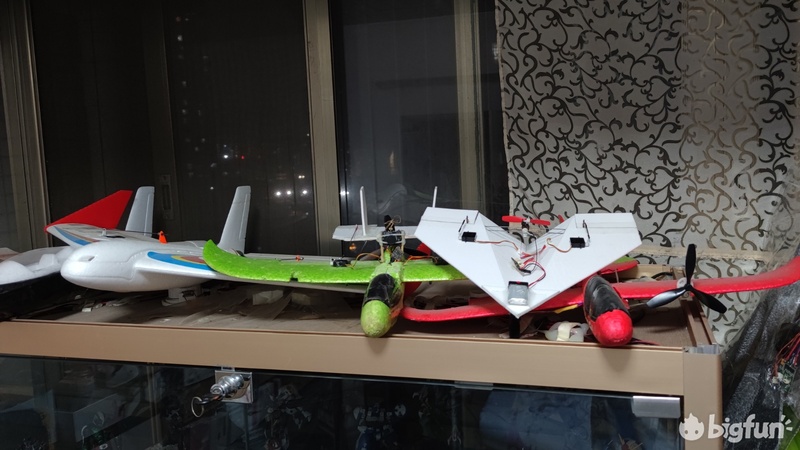 航模飞机制作小学生可飞,航模制作自制超轻载人飞机