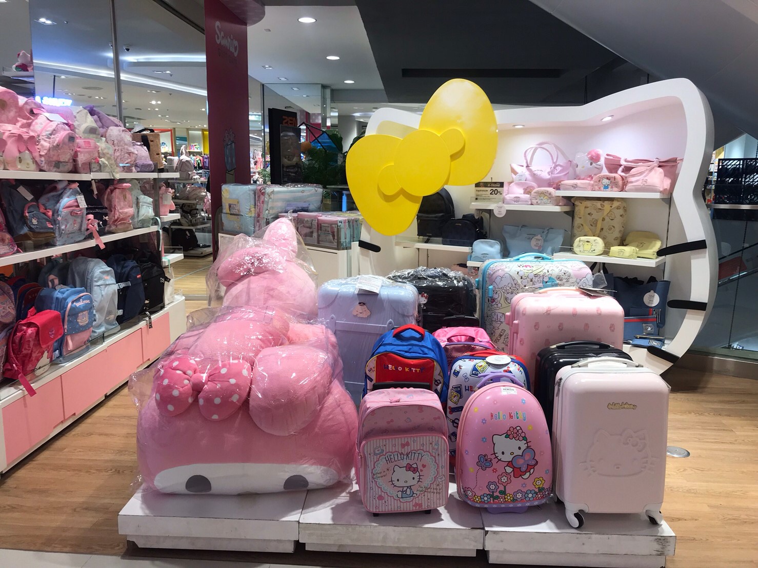 泰国曼谷性价比高的商场,泰国曼谷附近的有名商场