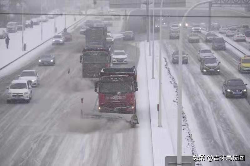 暴雪来袭一臂之力温暖这座城,暴雪来袭返程的你请注意