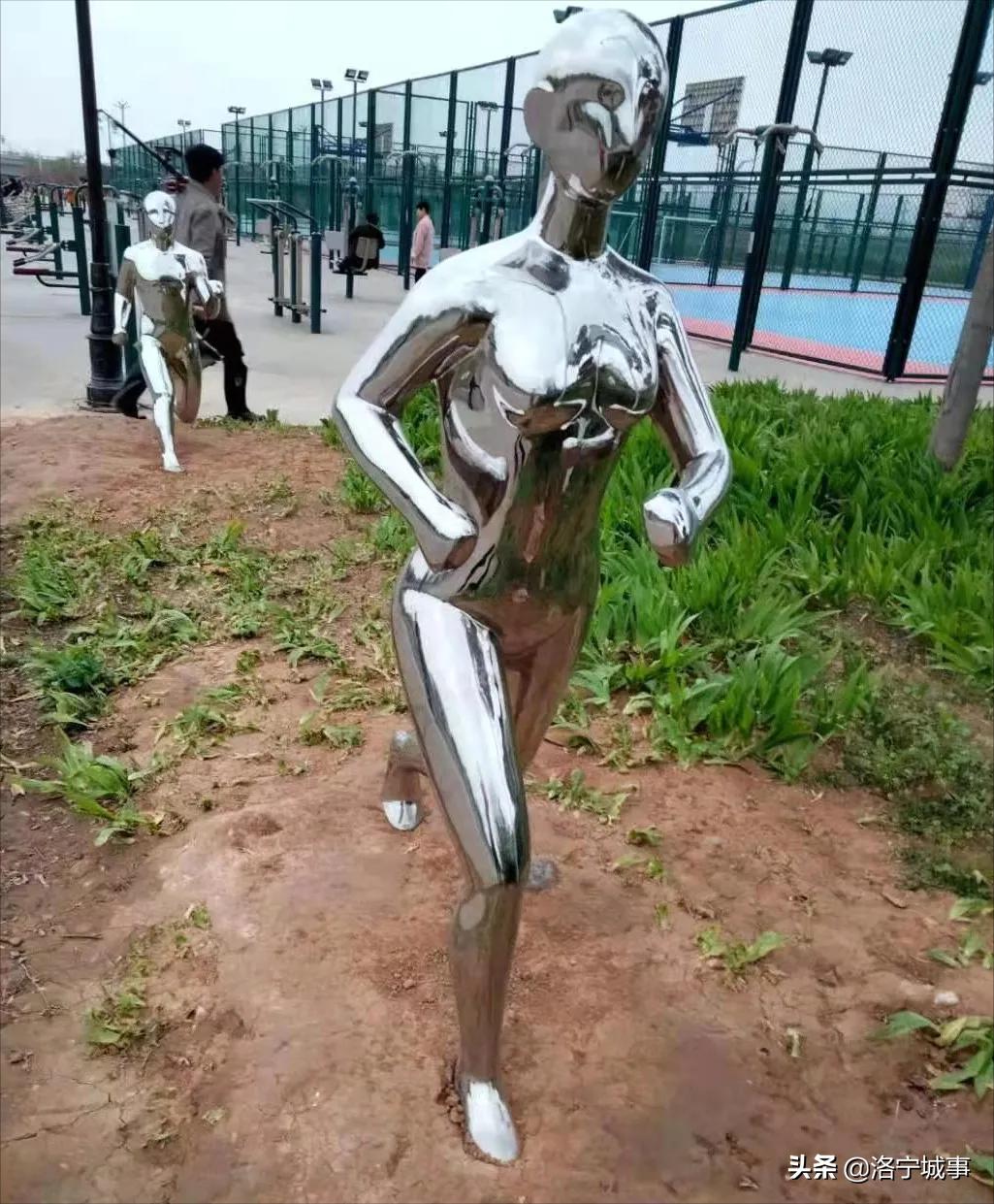 洛阳洛宁张便玲——清明游洛宁滨河公园