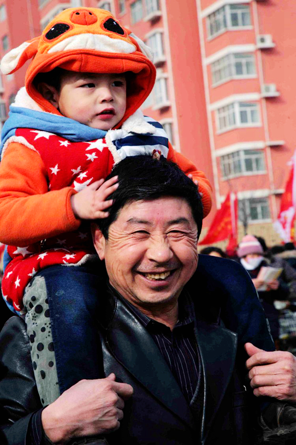 多国狂欢,国人的狂欢盛宴