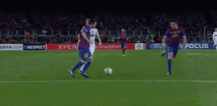 足球运动员为什么腿粗,足球运动员腿肌肉