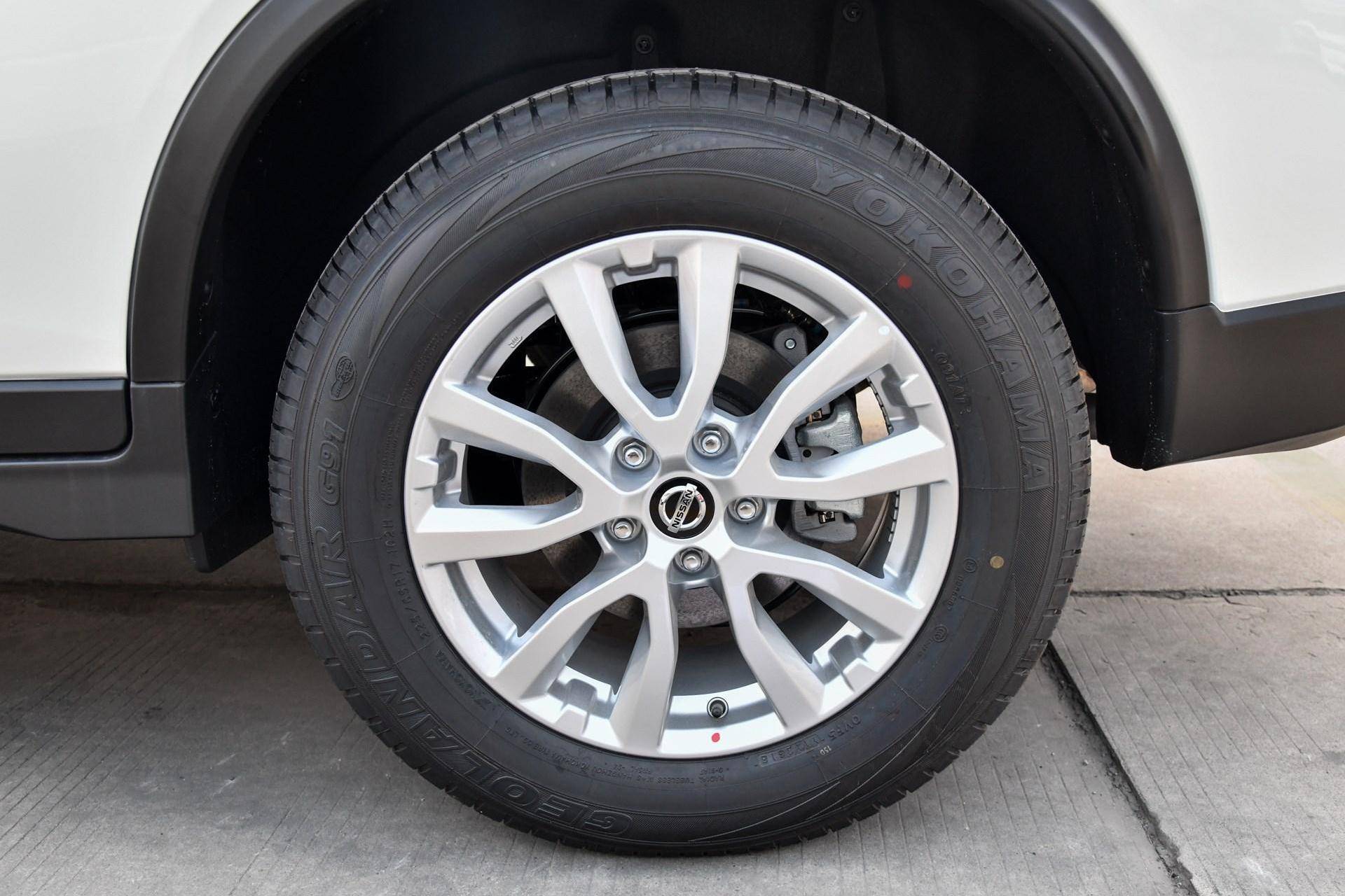 谁说的日产奇骏可以跑沙漠,奇骏rav42.5