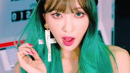 是新手又要戴很久的美瞳怎么选,美瞳怎么戴进去新手美瞳推荐