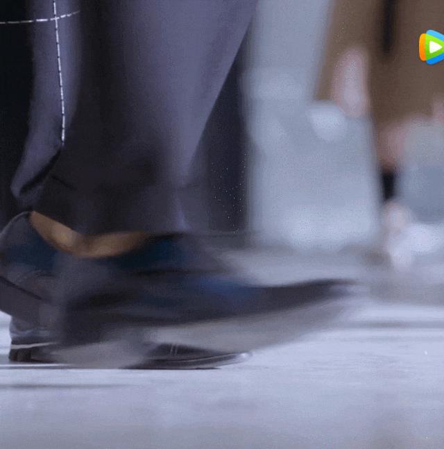 娜扎穿衣搭包包,30多个包包