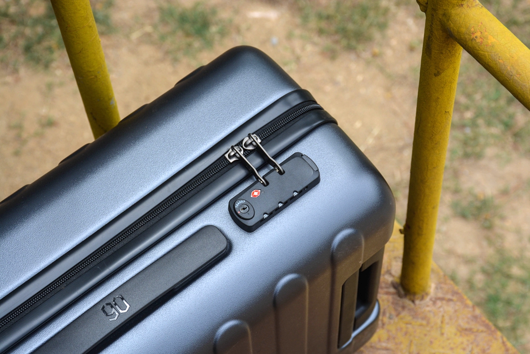 外观时尚、做工精细、体验良好，90分“七道杠”旅行箱意料之中