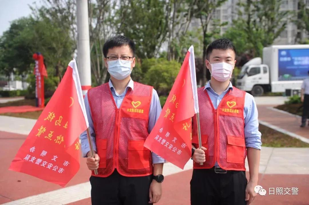 党员先锋岗示范岗创建活动,日照交通示范岗活动