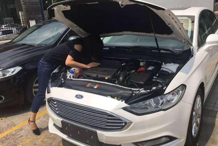 4s店的新车有锈点还提吗,4s店新车有锈点什么原因