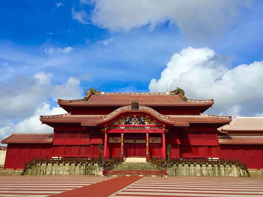 出走冲绳|有一种海水的蓝，叫做果冻蓝