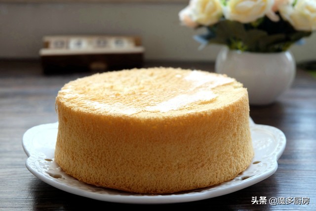 做蛋糕200克的面粉需要几个鸡蛋,自制蛋糕只用一个鸡蛋就可以做