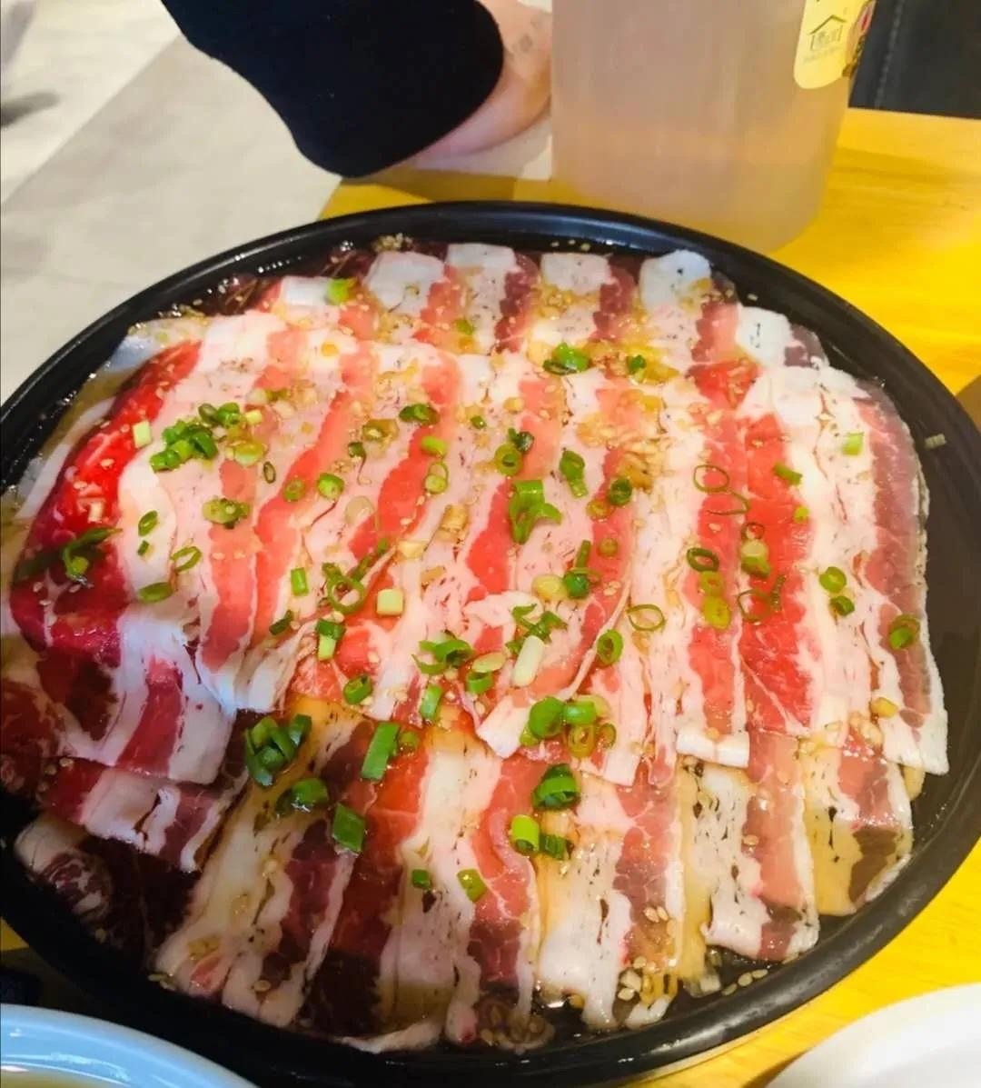 青岛好吃高端的店,青岛有什么很辣很好吃的