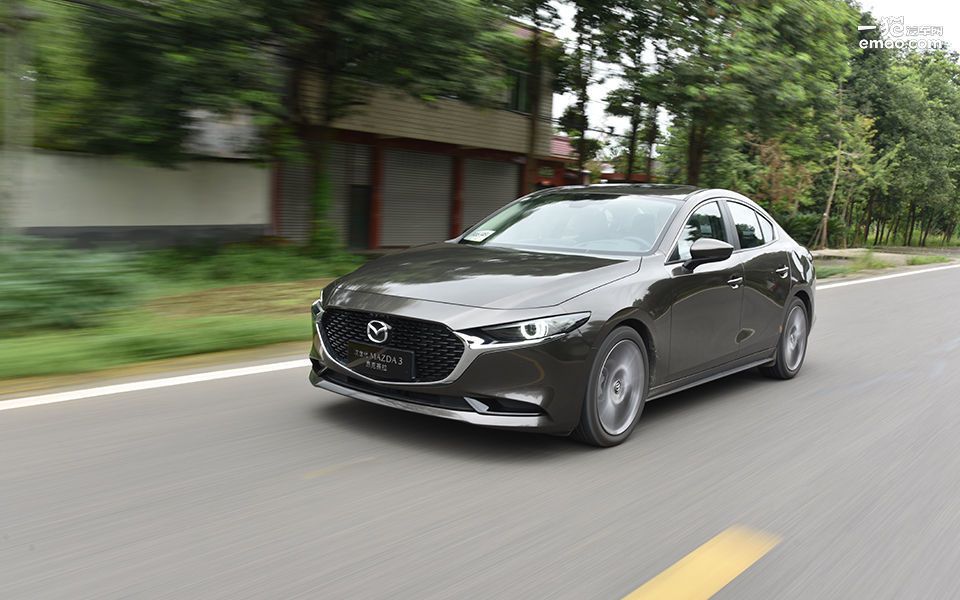 马自达3昂克赛拉1.5和2.0哪个更好,次世代马自达3昂克赛拉测评