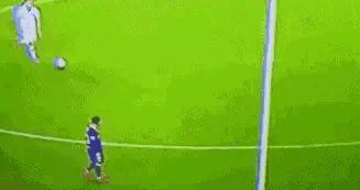 梅罗球迷看球反应,梅西与c罗的欧冠对决