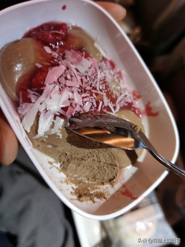 体验阿联酋头等舱,体验土豪飞机