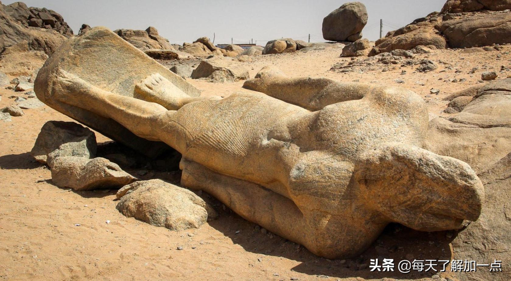 探秘古埃及神秘的金字塔建筑,考古学家发现金字塔遗迹